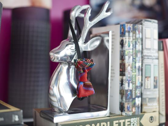 Фото Moxy Aberdeen Airport