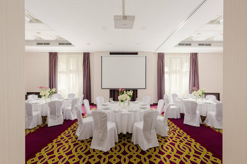 Внешний вид отеля Cort Inn Nizhny Novgorod City Center в Нижнем Новгороде, фото 3