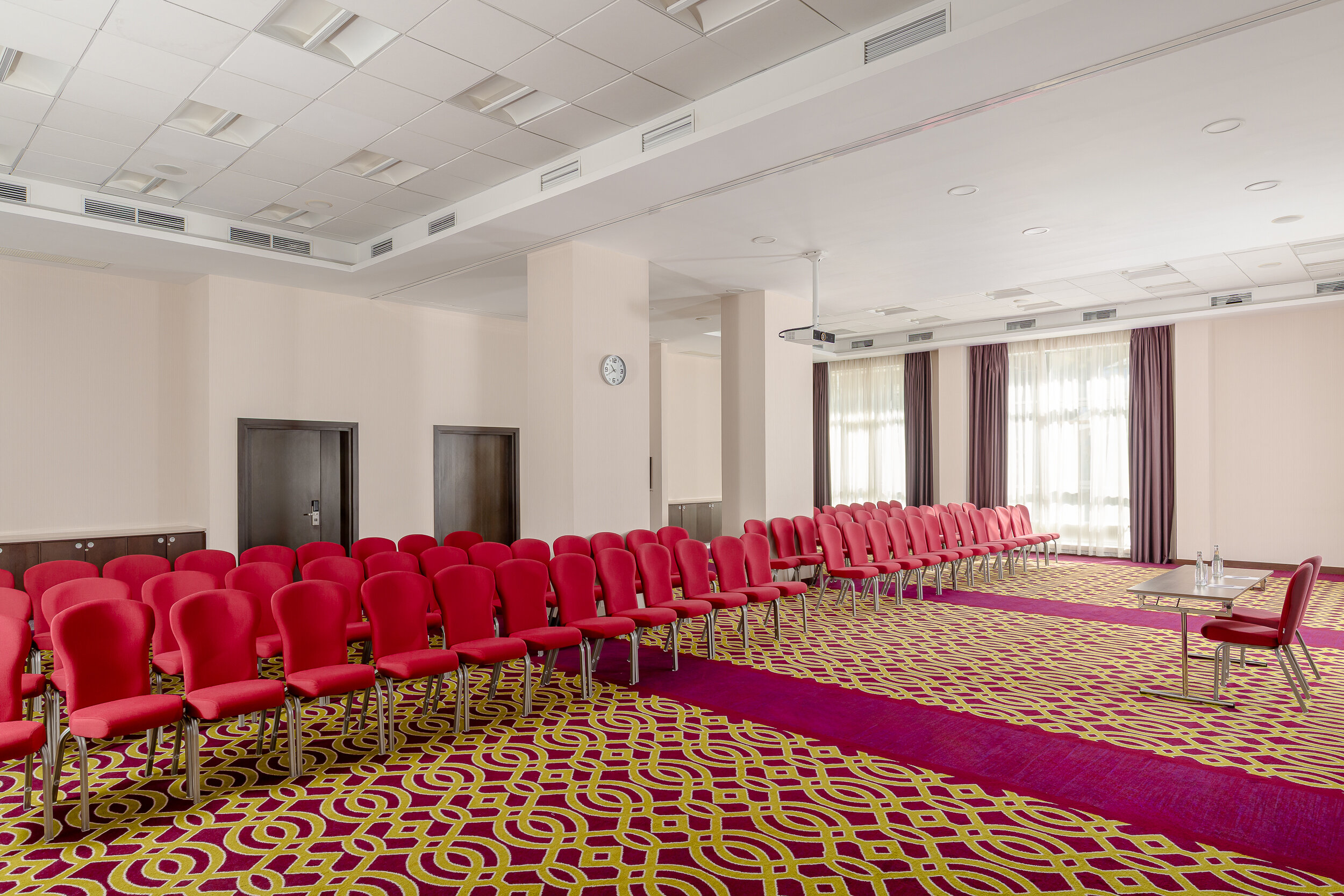 Фото Cort Inn Nizhny Novgorod City Center