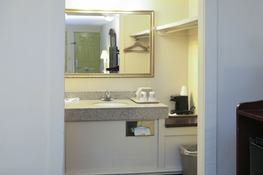 Фото Knights Inn Battle Creek