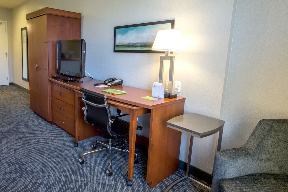 Фото Courtyard by Marriott St. John's Newfoundland