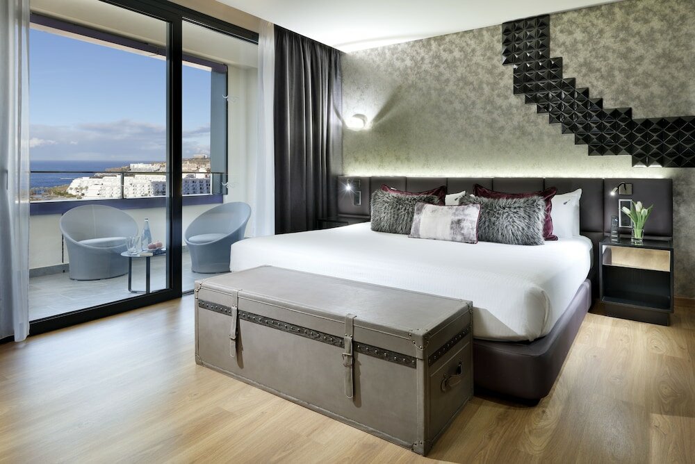 Фото Hard Rock Hotel Tenerife