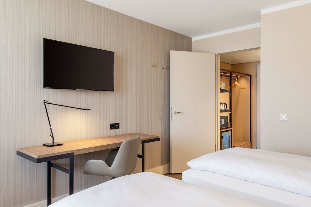 Фото Nh Köln Altstadt