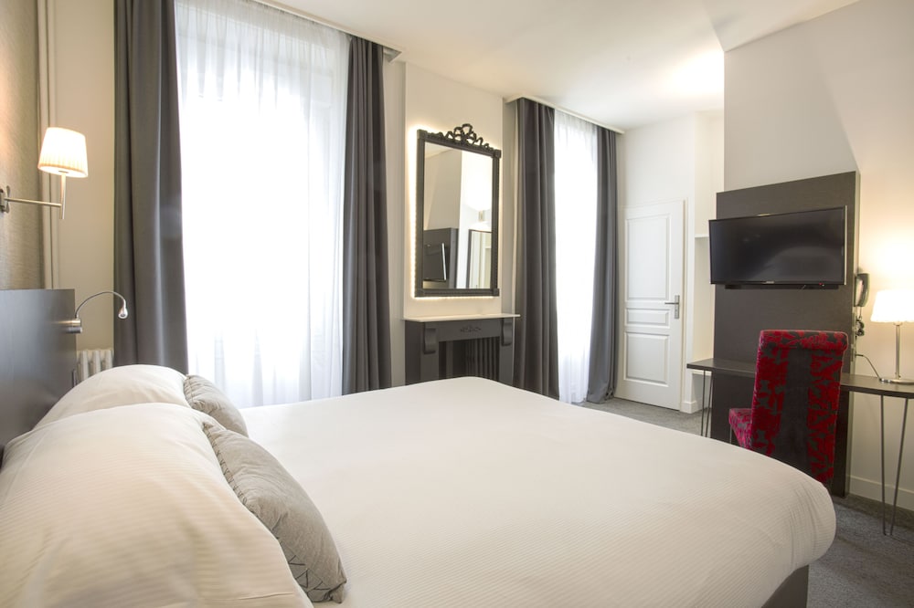 Фото Hotel Voltaire Opera Nantes Centre