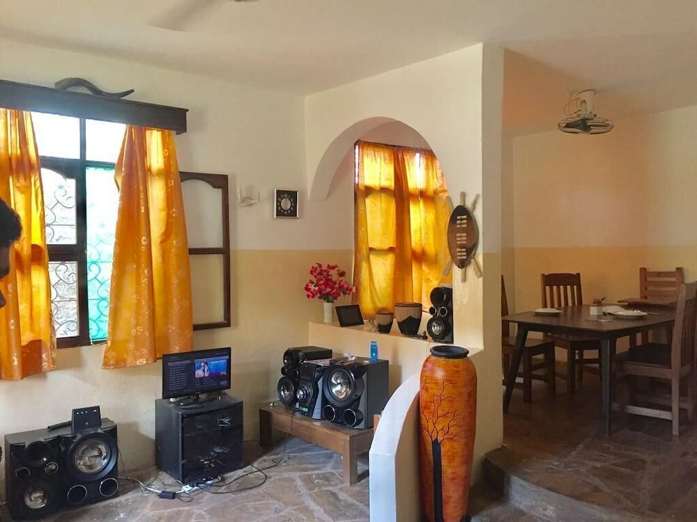 Фото Akogo House