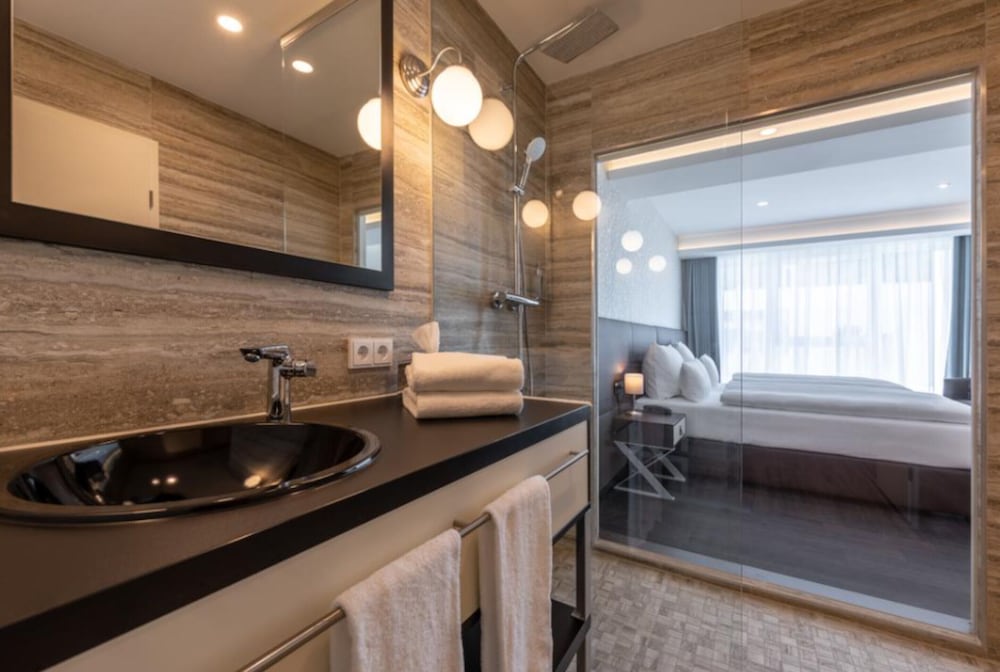 Фото Trip Inn Conference Hotel & Suites