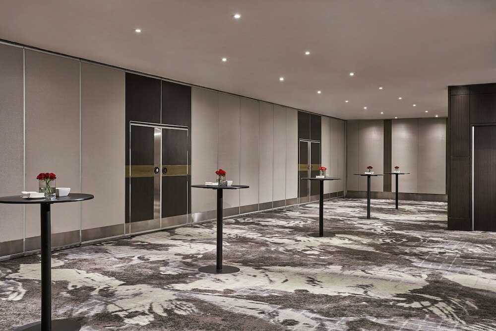 Фото Singapore Marriott Tang Plaza Hotel