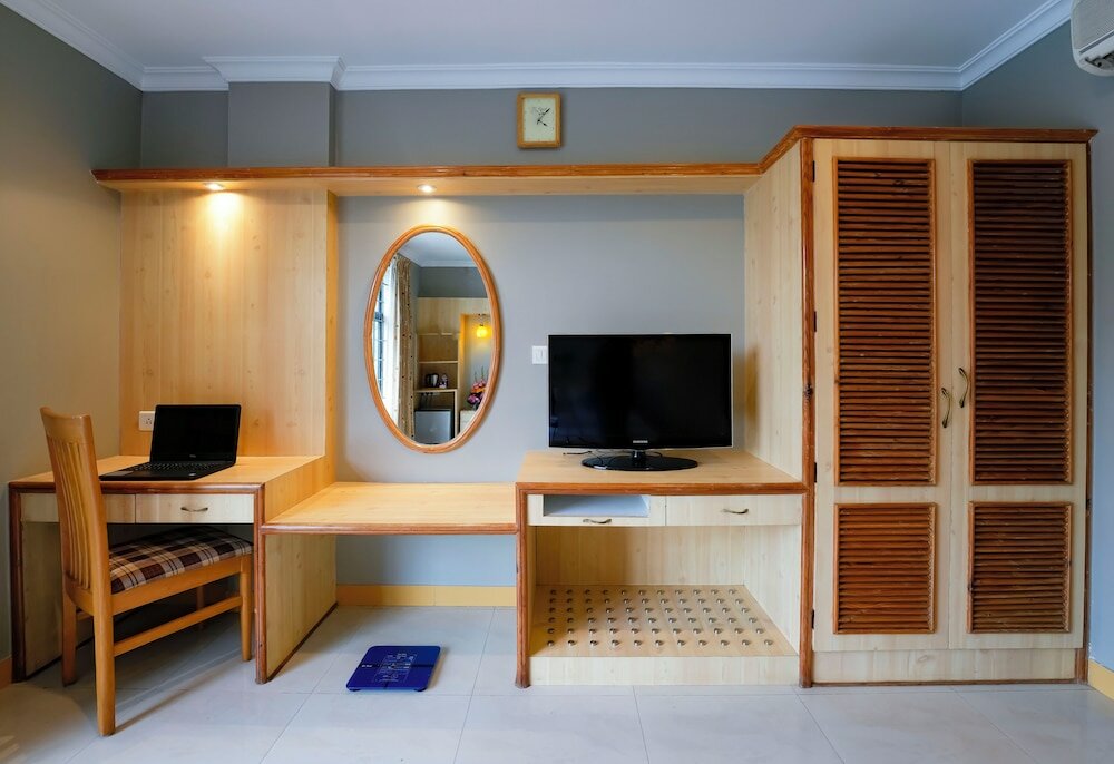 Фото Cross Roads Inn