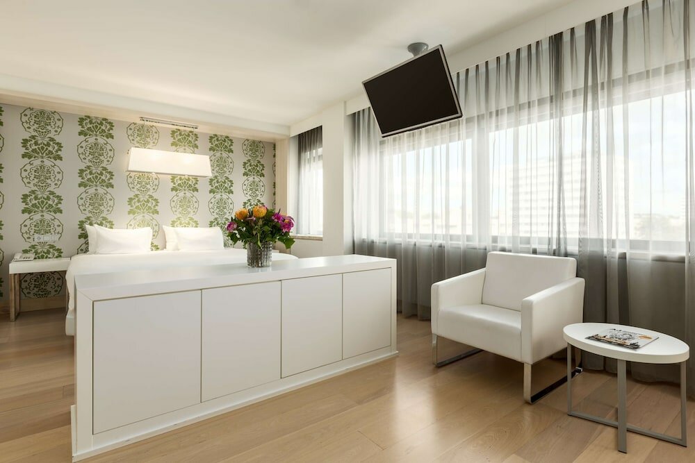 Фото Nh Amsterdam Zuid