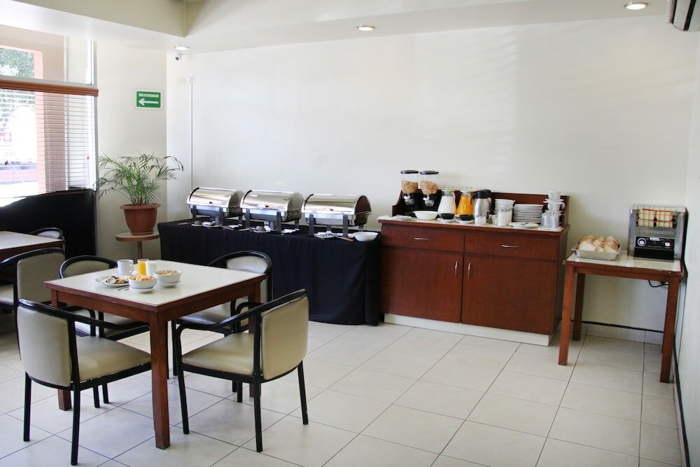 Фото Hotel Astor en Tijuana