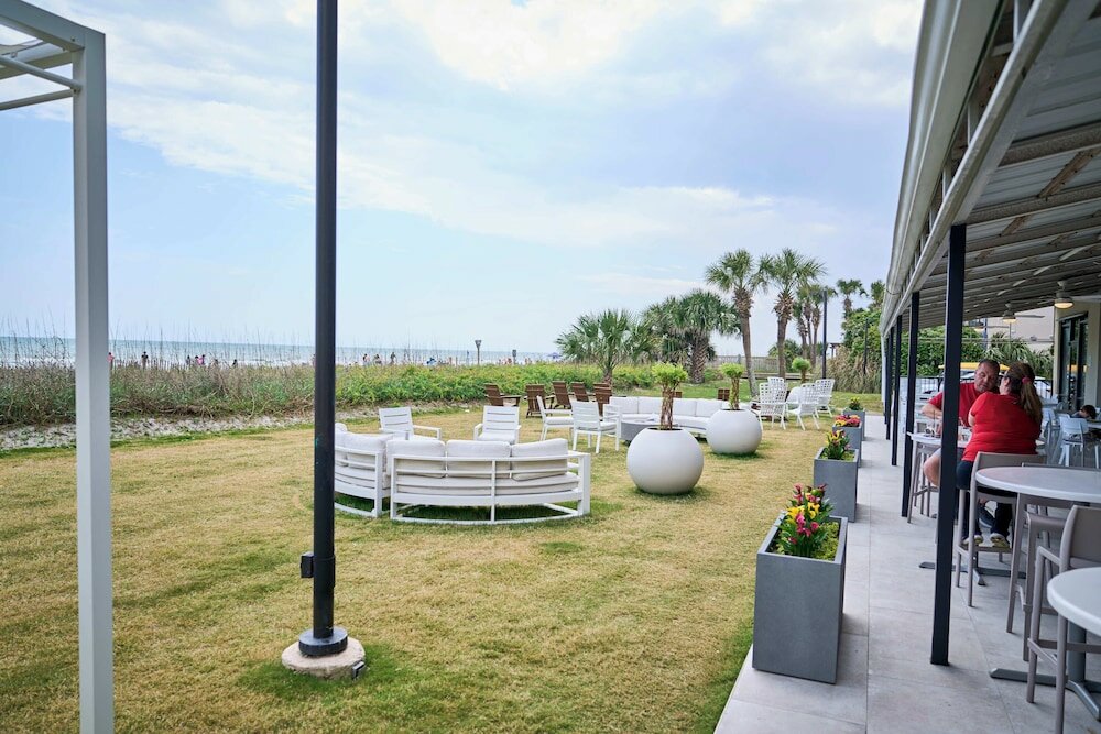 Фото North Shore Oceanfront Resort Hotel