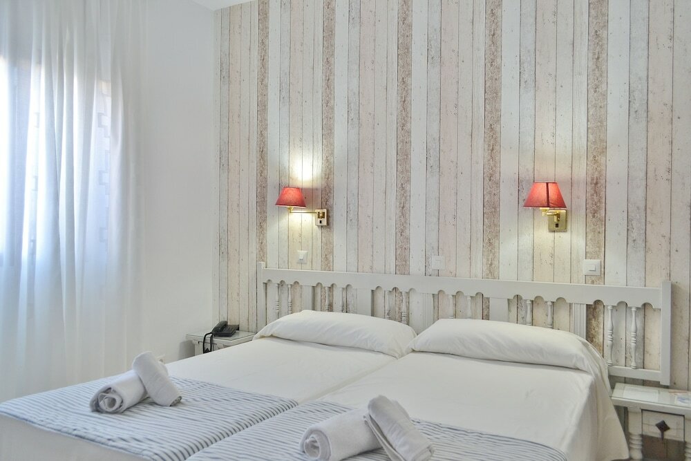 Фото Hotel Marisa