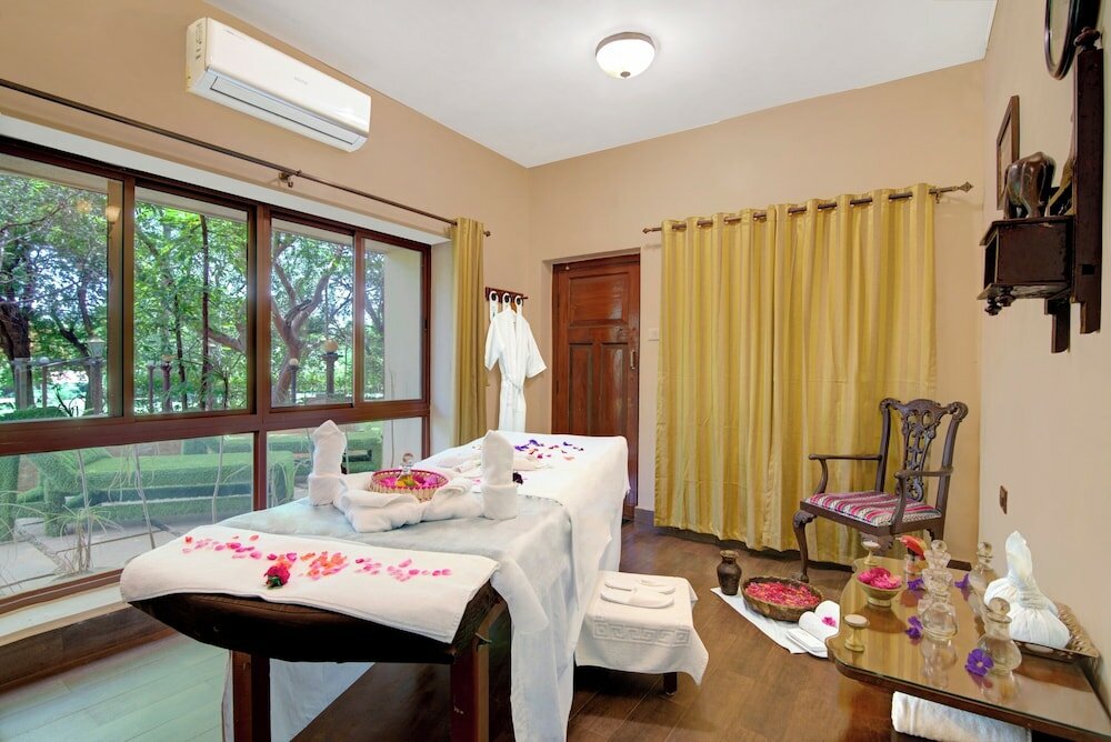 Фото WelcomHeritage Shivavilas Palace