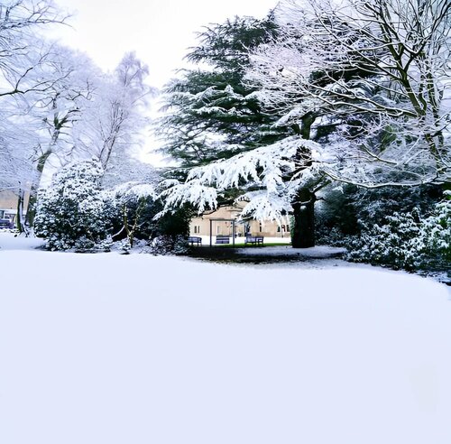 Гостиница Weetwood Hall Conference Centre & Hotel в Лидсе