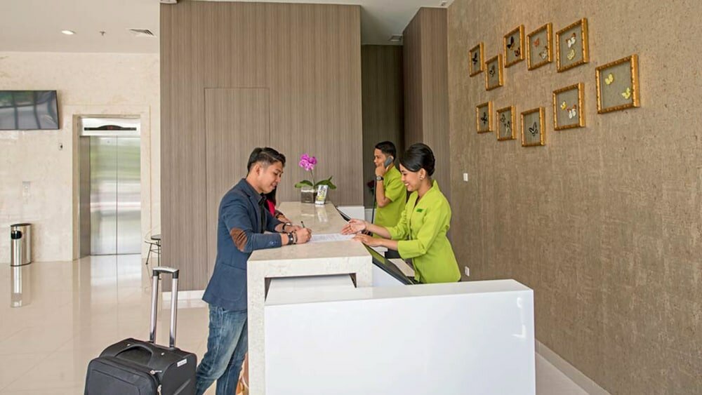 Фото Whiz Prime Hotel Hasanuddin Makassar