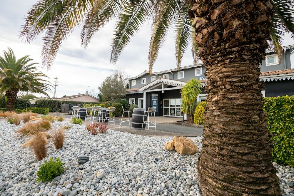 Фото Kyriad Bordeaux Sud - Villenave d'Ornon