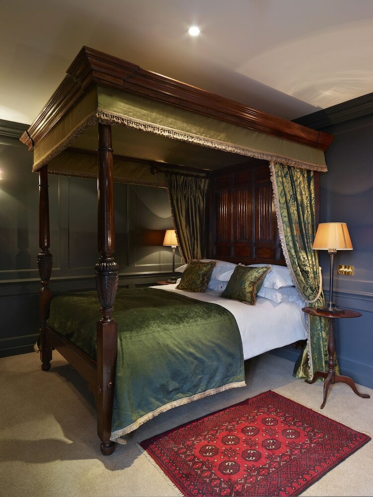 Фото Batty Langley's