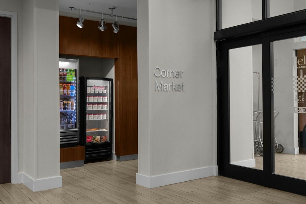 Фото Fairfield Inn & Suites Savannah Downtown/Historic District