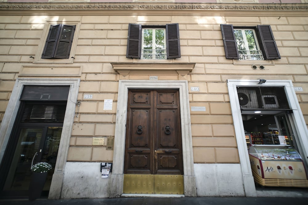 Фото Merulana Star