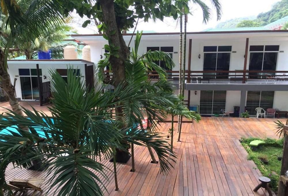 Фото Apple Beachfront Resort