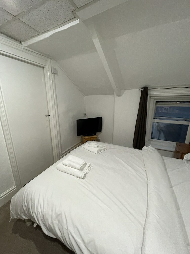 Фото The Wilton Hotel