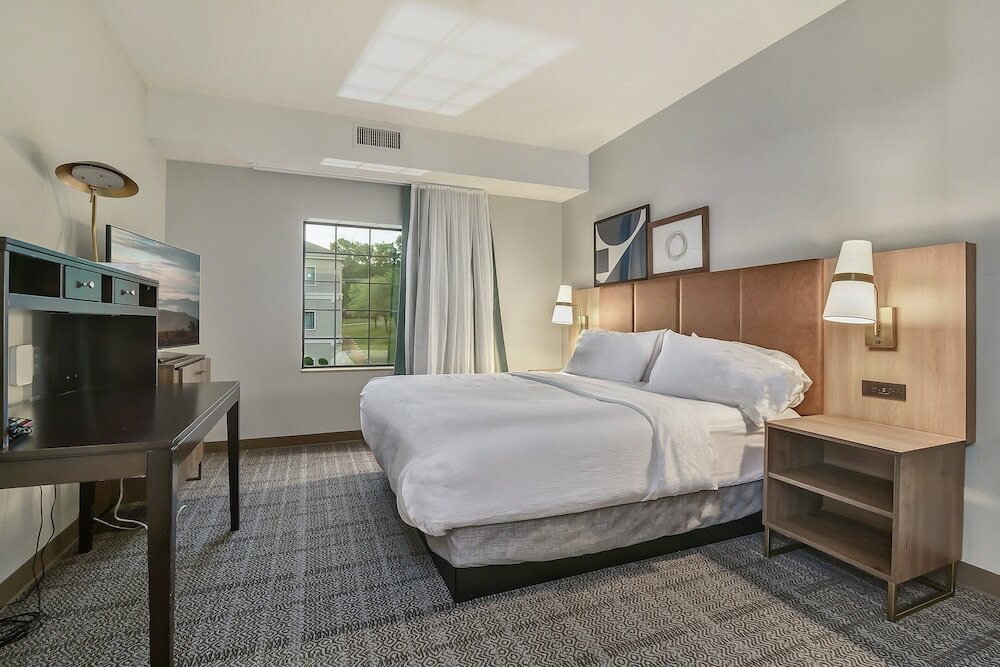 Фото Staybridge Suites University Area, an Ihg Hotel