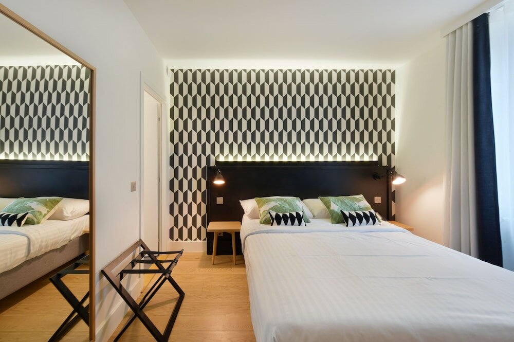 Фото The Pax Hotel