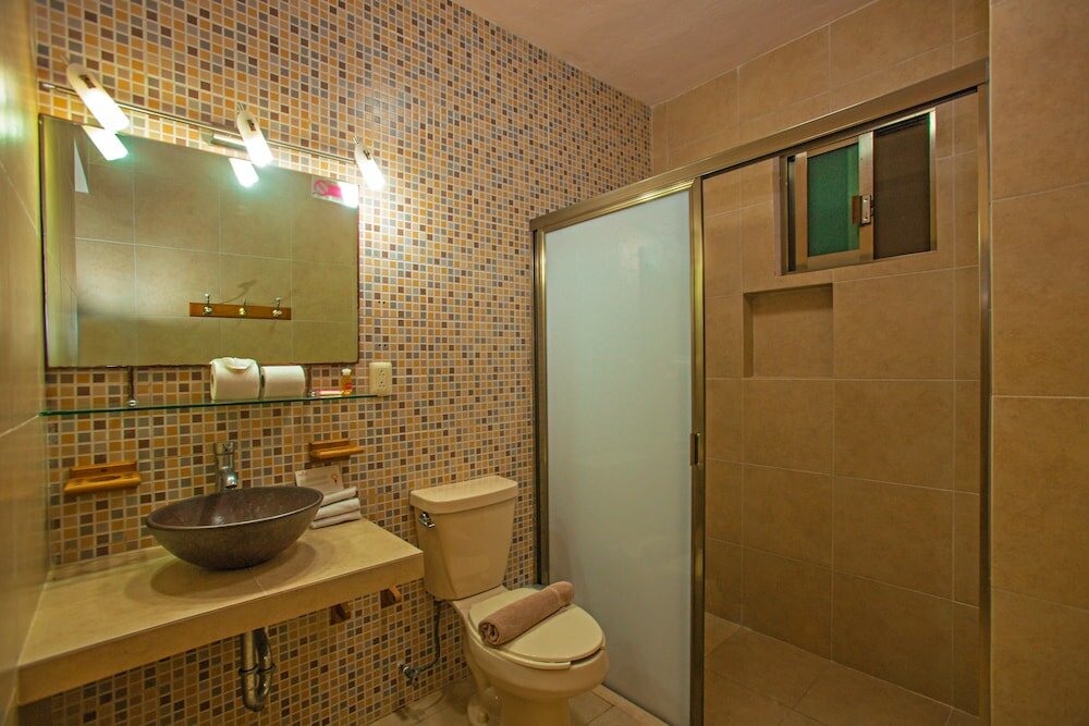 Фото Esduma Iguanas Hotel Playa del Carmen