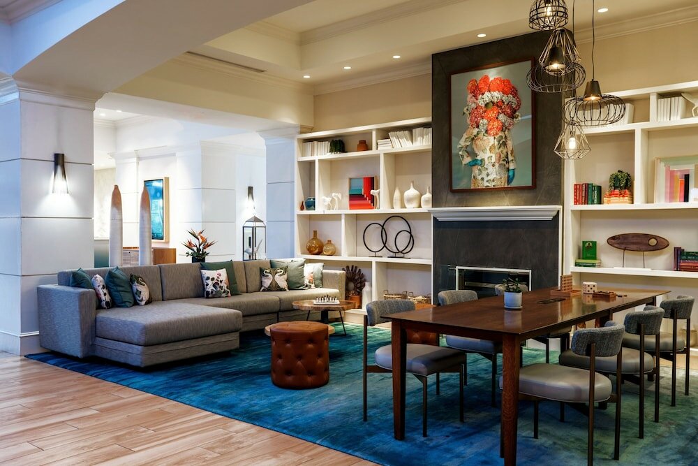 Фото Renaissance Meadowlands Hotel