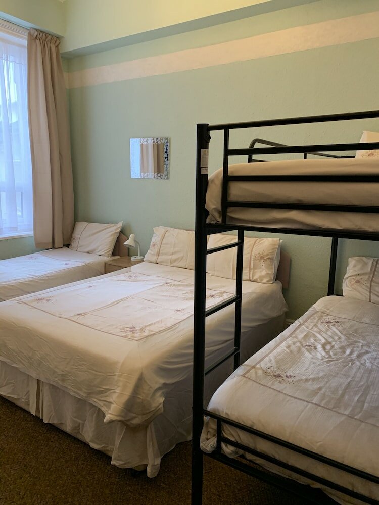 Фото The Alondra Hotel