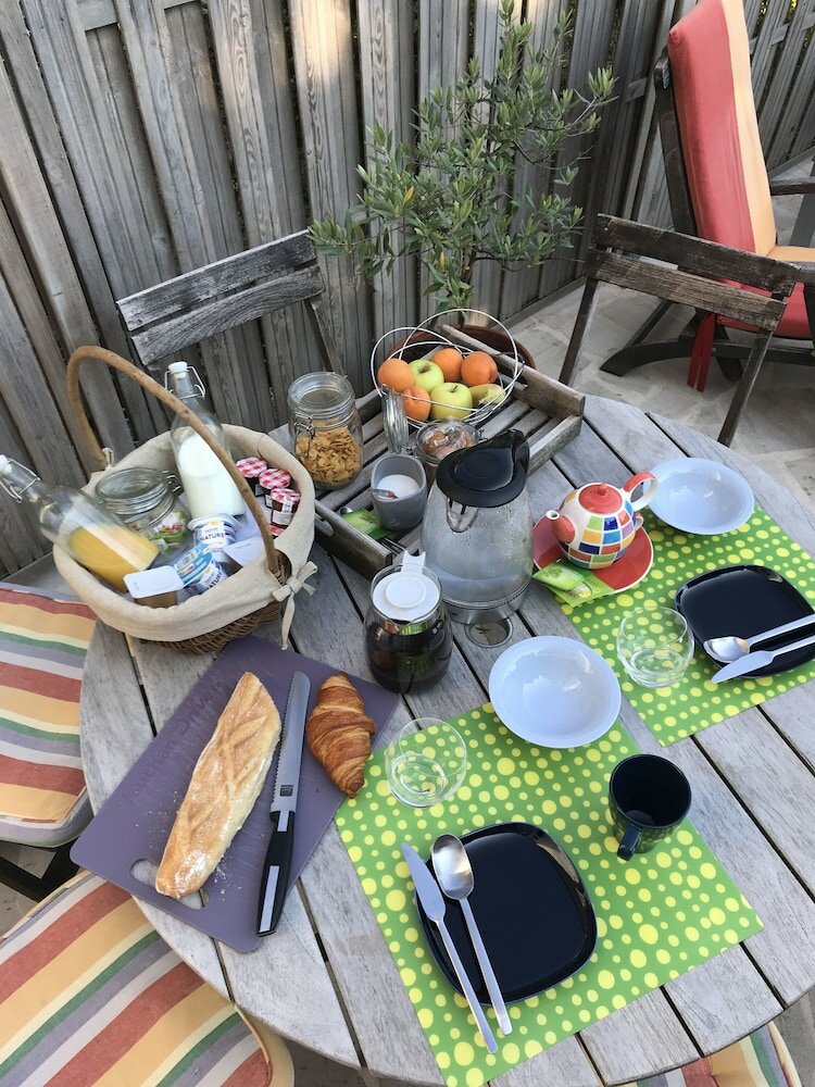 Фото Le numero 100