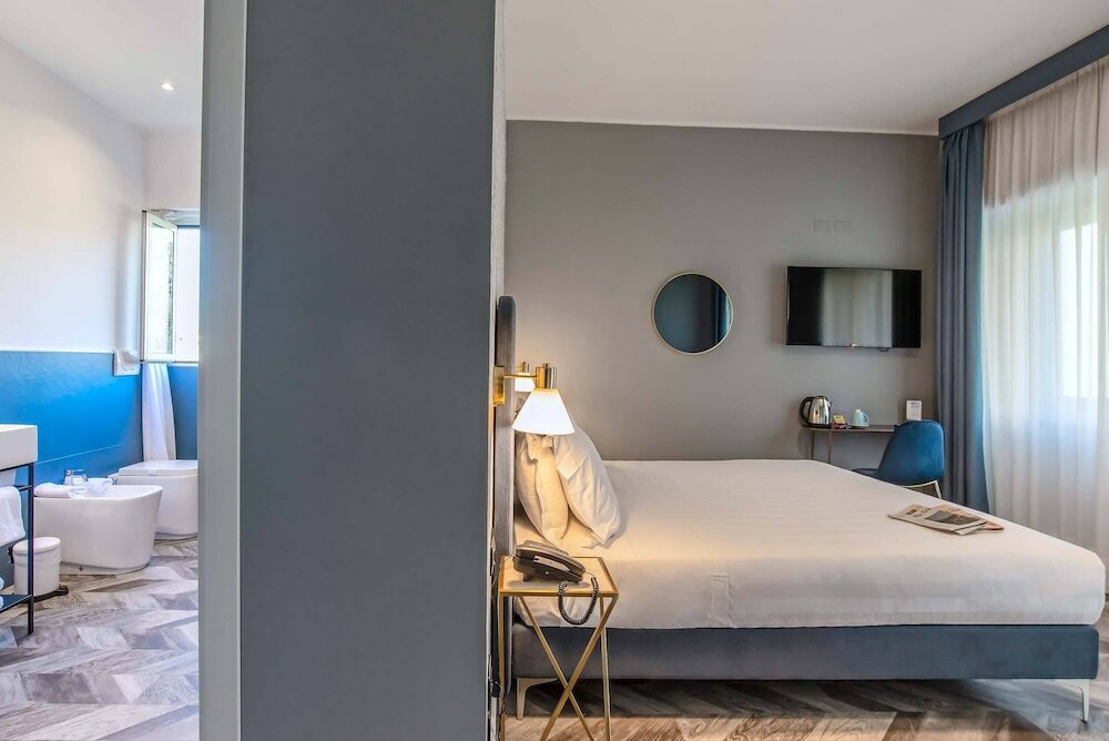 Фото Bloom Hotel Roma