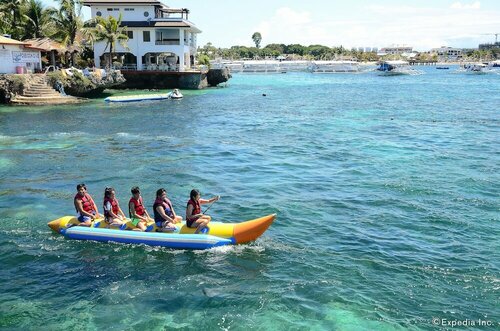 Внешний вид отеля JPark Island Resort & Waterpark в Лапу-Лапу, фото 4