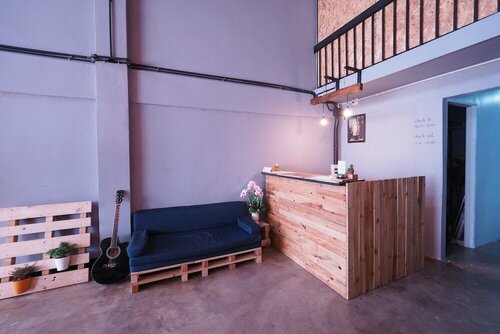 Гостиница Asleep Hostel в Канчанабури