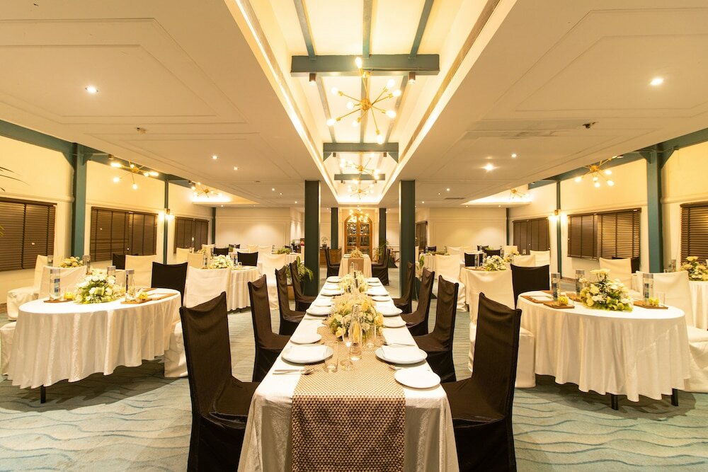 Фото Polo Floatel Kolkata