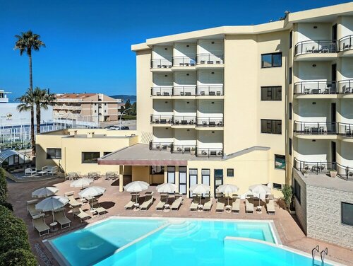 Гостиница Rina Hotel в Альгеро