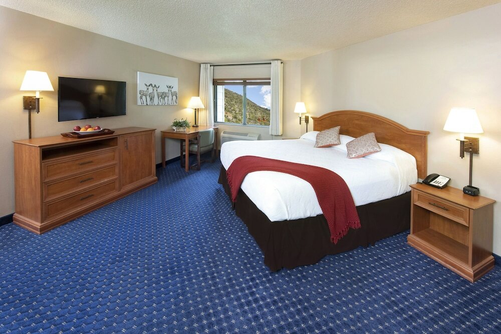Фото Hotel Glenwood Springs