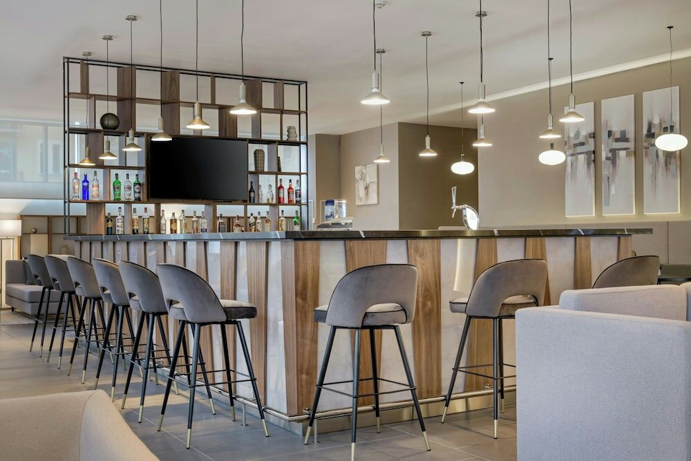 Фото Ac Hotel by Marriott Milan Sesto
