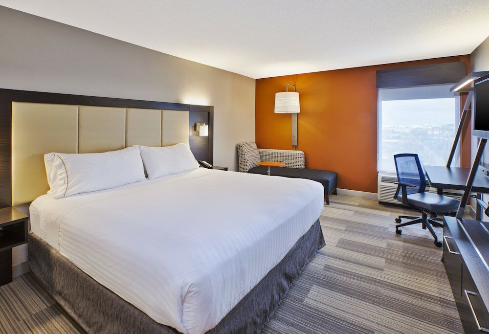Фото Holiday Inn Express Hotel & Suites Chicago-Midway Airport, an Ihg Hotel