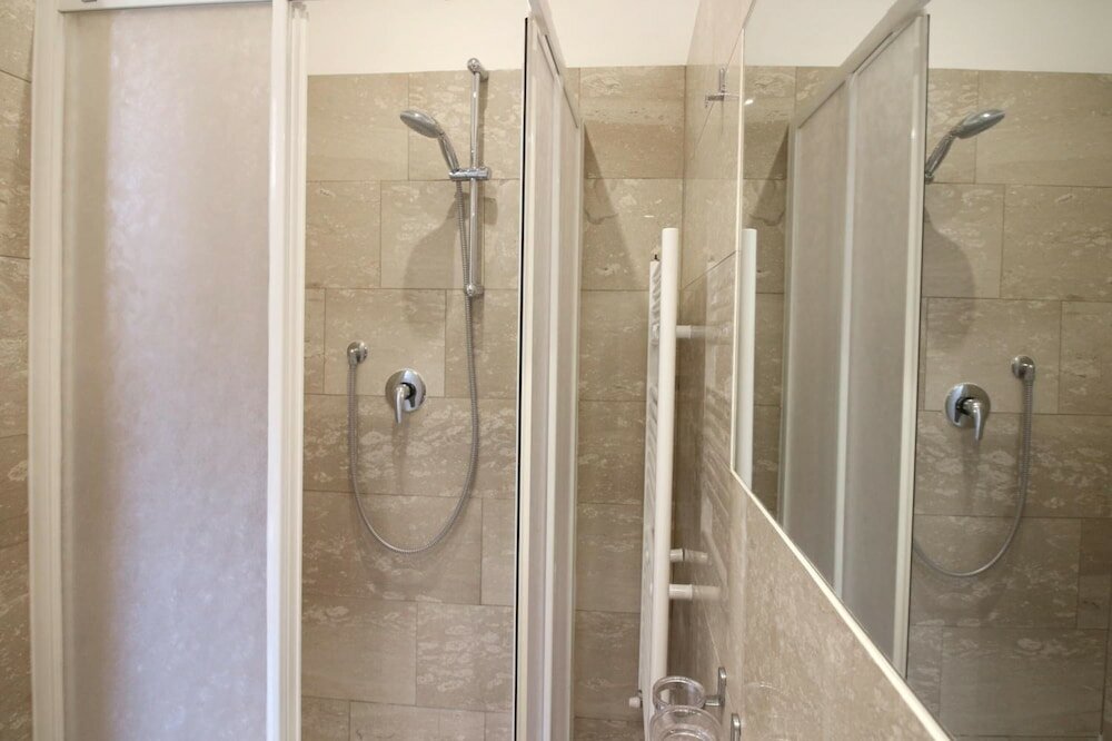 Фото New Generation Hostel Rome Center