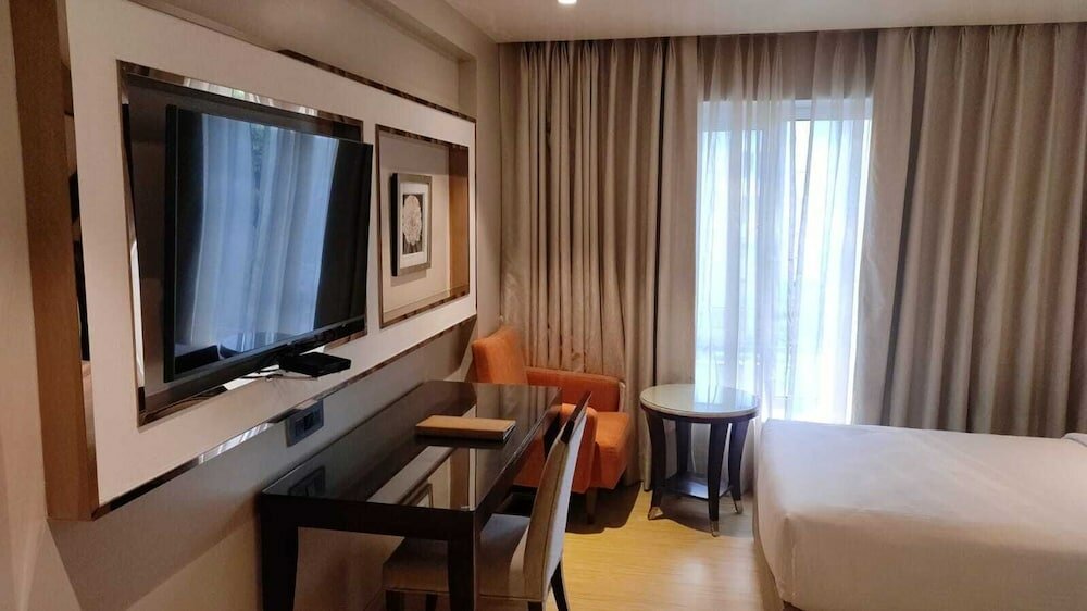 Фото Citadel Sarovar Portico Bengaluru