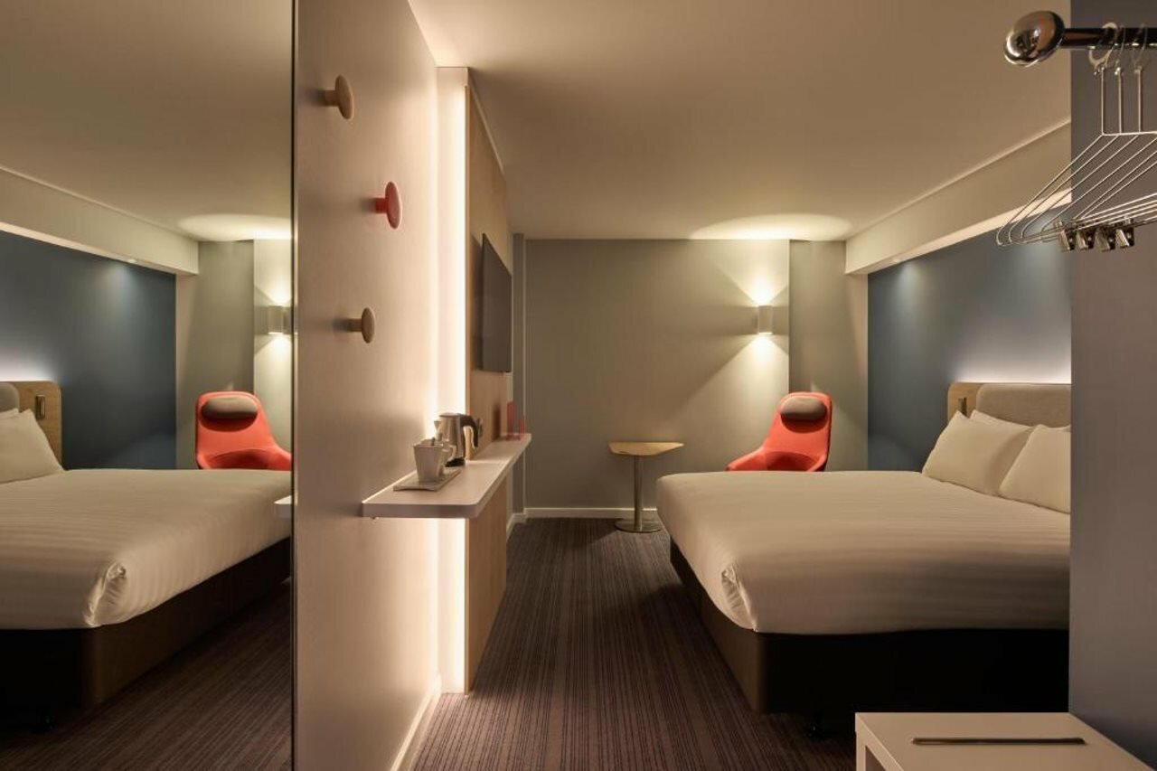 Фото Holiday Inn Express London - Limehouse, an Ihg Hotel