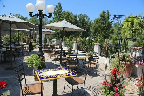 Внешний вид отеля Best Western Plus Fairfield Executive Inn в Фэрфилде, фото 5