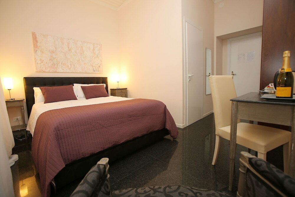 Фото Amica Rome Guest House