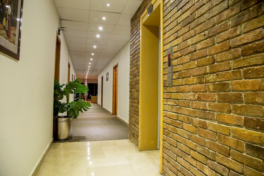 Фото Grand Islamabad Hotel