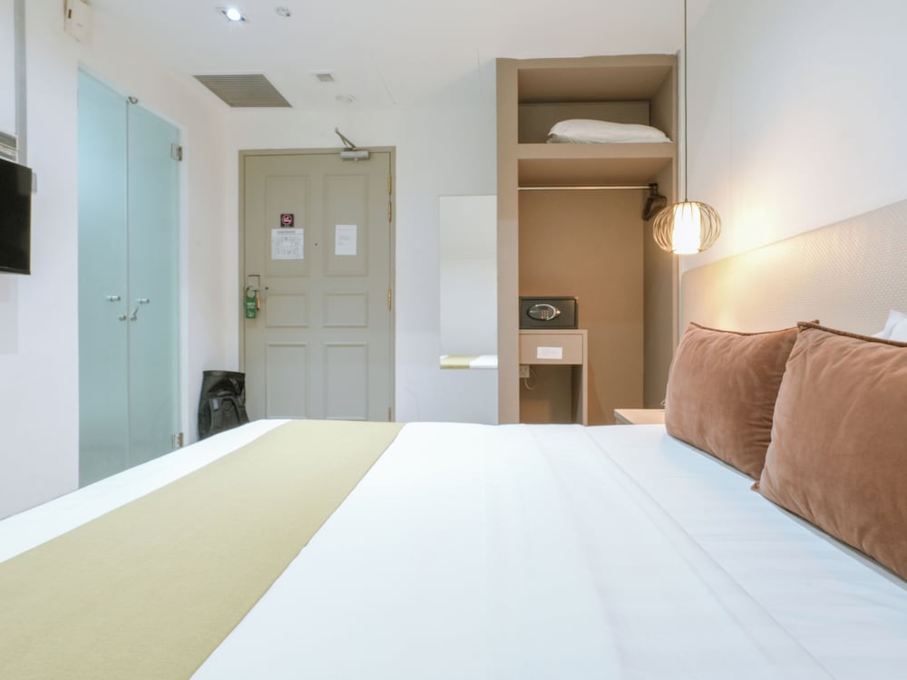 Фото Champion Hotel