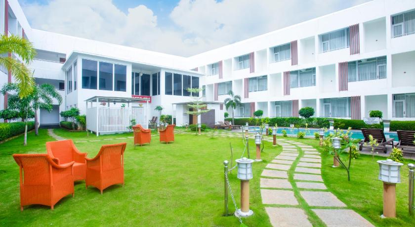 Фото Saaral Resorts