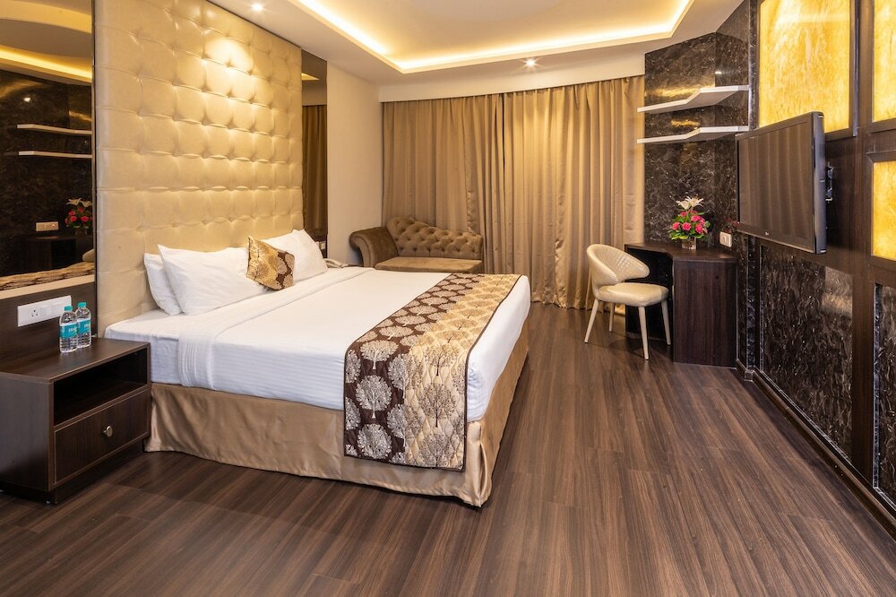 Фото Goldfinch Hotel Mangalore