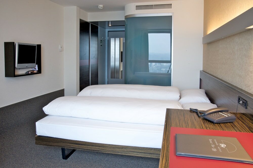 Фото Hotel Ambassador