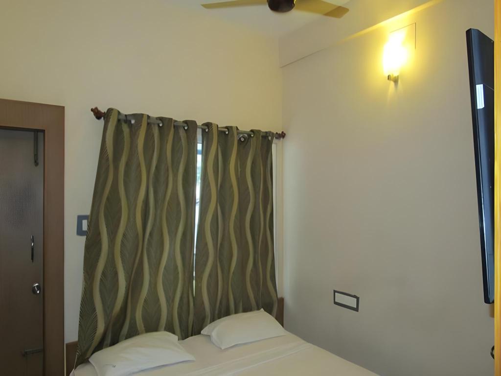 Фото Hotel Subham